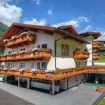 아파트 A Casa Kristall