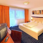 A Casa Kristall Apartman *