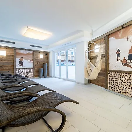 A Casa Kristall * Ζόλντεν