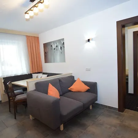 A Casa Kristall Ζόλντεν